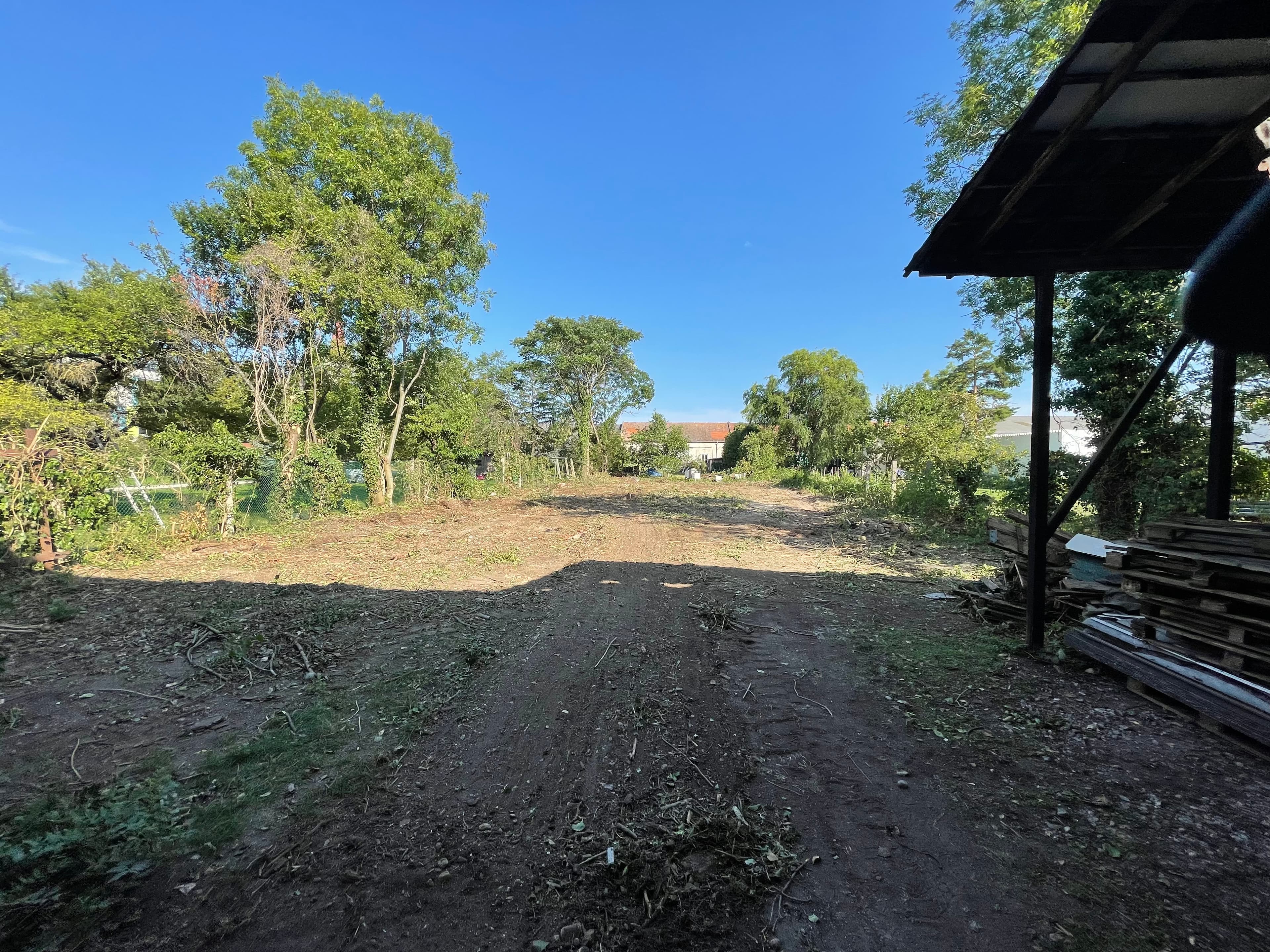 Münchendorf Halle Rückseite